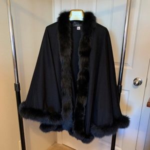 CASHMERE & Fur Trimmed Ladies Cape - NWOT